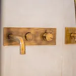 Lola Boutique - Centre Hotel 2*
