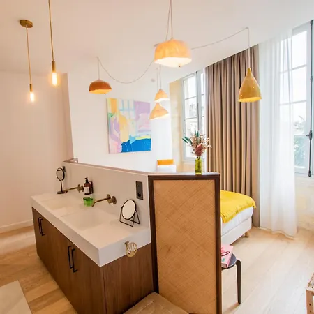 Lola Boutique - Centre 2* בורדו