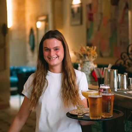 Lola Boutique - Centre 2* Bordeaux