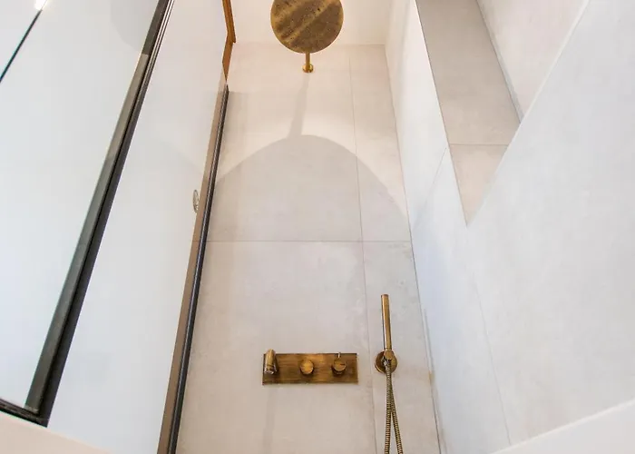 Lola Boutique - Centre Hotel Bordeaux