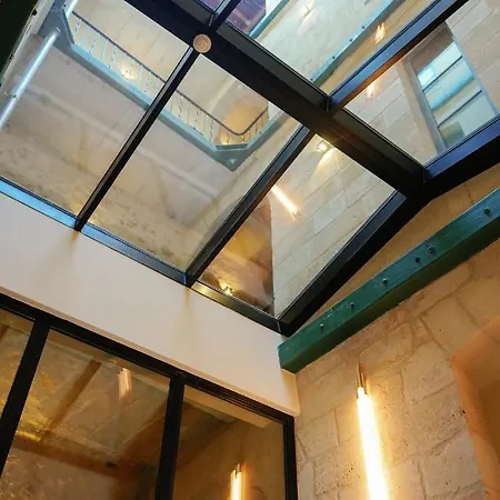 Lola Boutique - Centre 2* Bordeaux