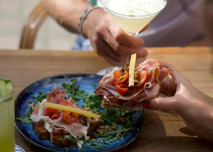 ホテル Lola Boutique - Centre 2*