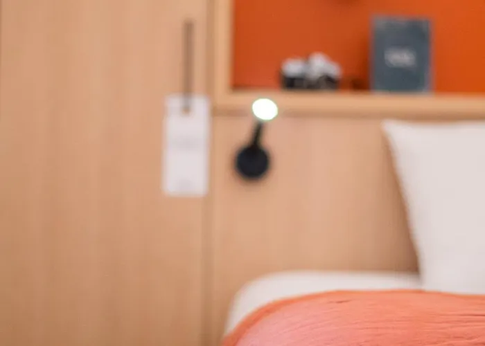 Lola Boutique - Centre 2*