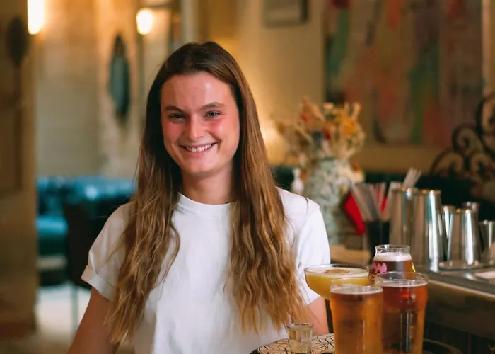 Lola Boutique - Centre 2* ボルドー